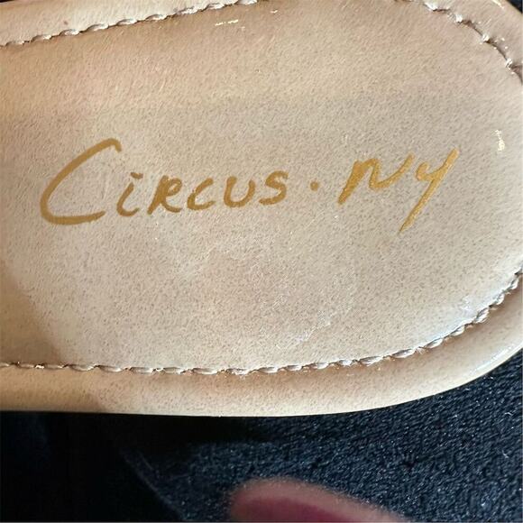 Circus by Sam Edelman Women's Thong faux Patent leather Sandals Brown Size 10 - Picture 9 of 9